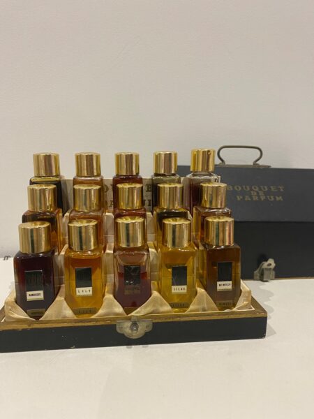 Perfume extrait set (Shiseido Japan) 1956. - Image 3
